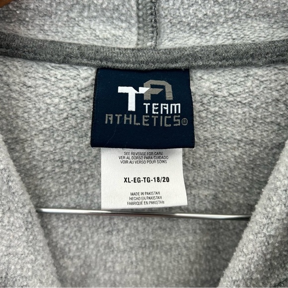 Golden Knights Sweatshirt - Picture 3 of 3